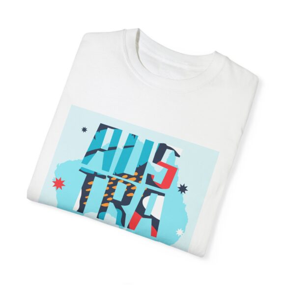 White ‘AUS TRALINE’ Colorblock Tee – Artsy Vibe for Street Fashion - Image 4
